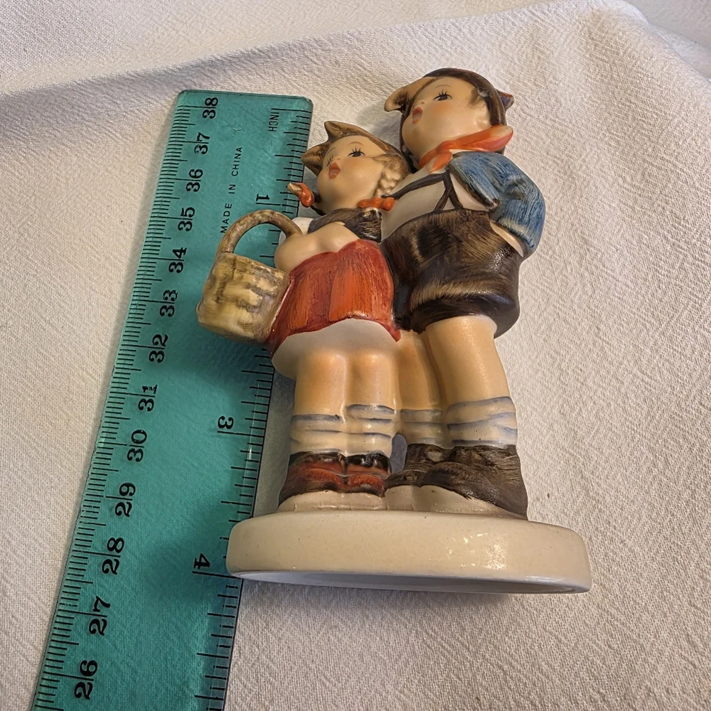Vintage Goebel Hummel Surprise Hansel And Gretel Figurine TMK 6